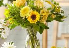 Sun-Kissed Bouquets That Bring the Outdoors In