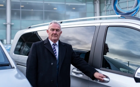 Top Benefits of Hiring an Airport Chauffeur in Birmingham