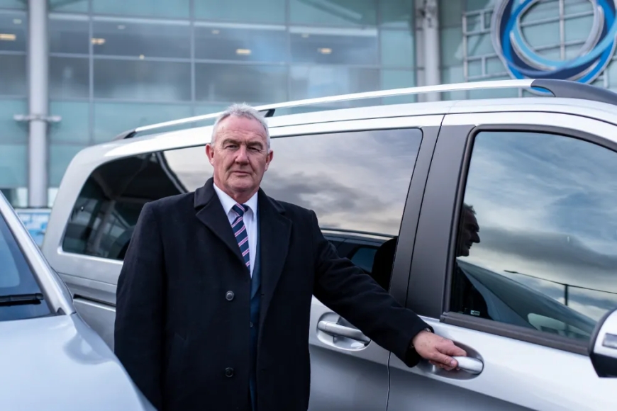 Top Benefits of Hiring an Airport Chauffeur in Birmingham